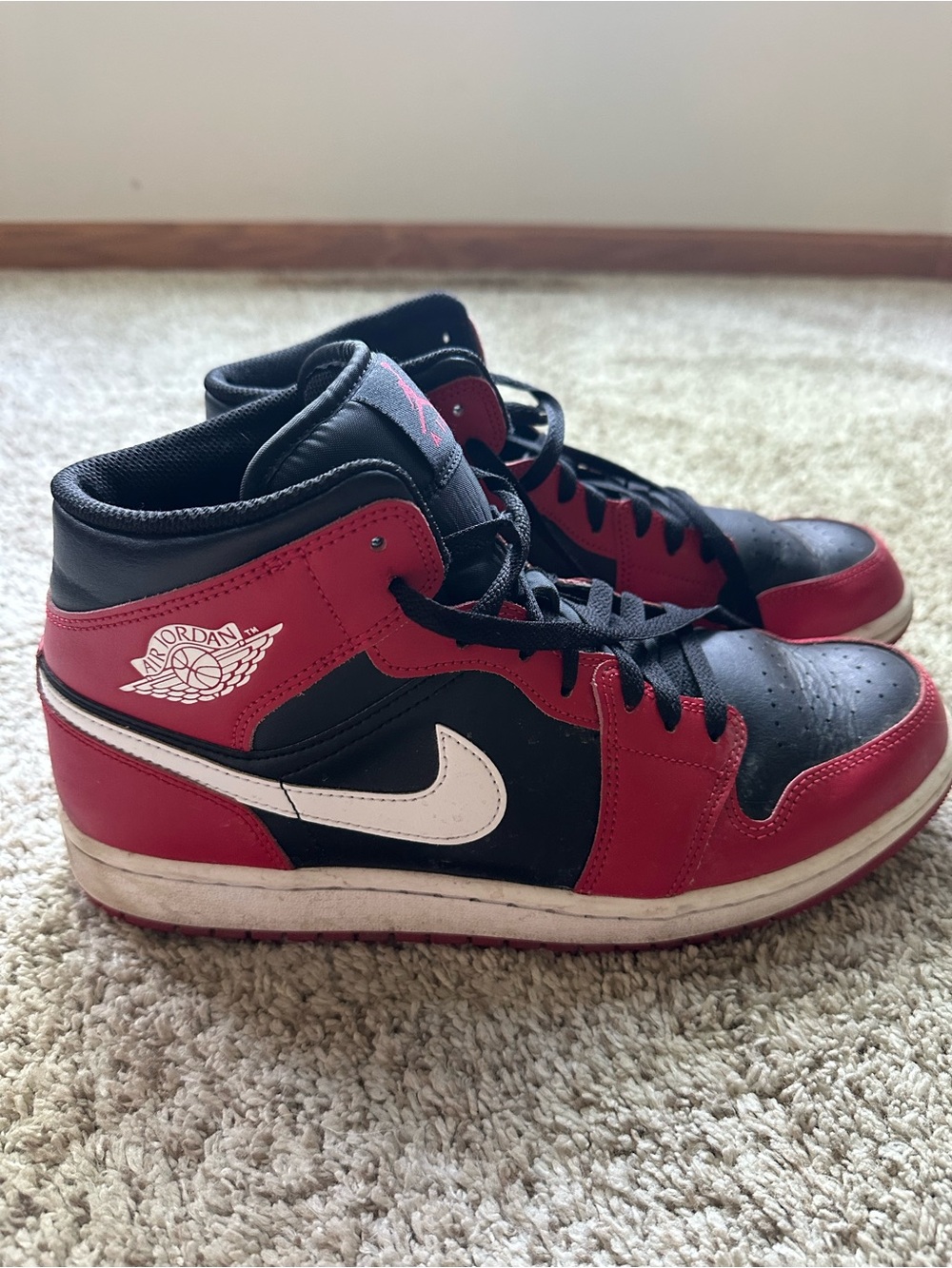 Jordan Men's Red Black White Jordan One Mid Size 11